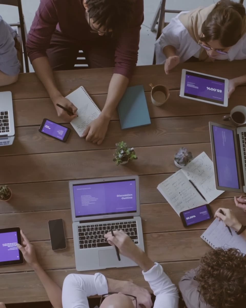 Work Flows Better Linka Software PMax-160x600px-WideSkyscraper-960x1200px-PerformanceMaxPortrait