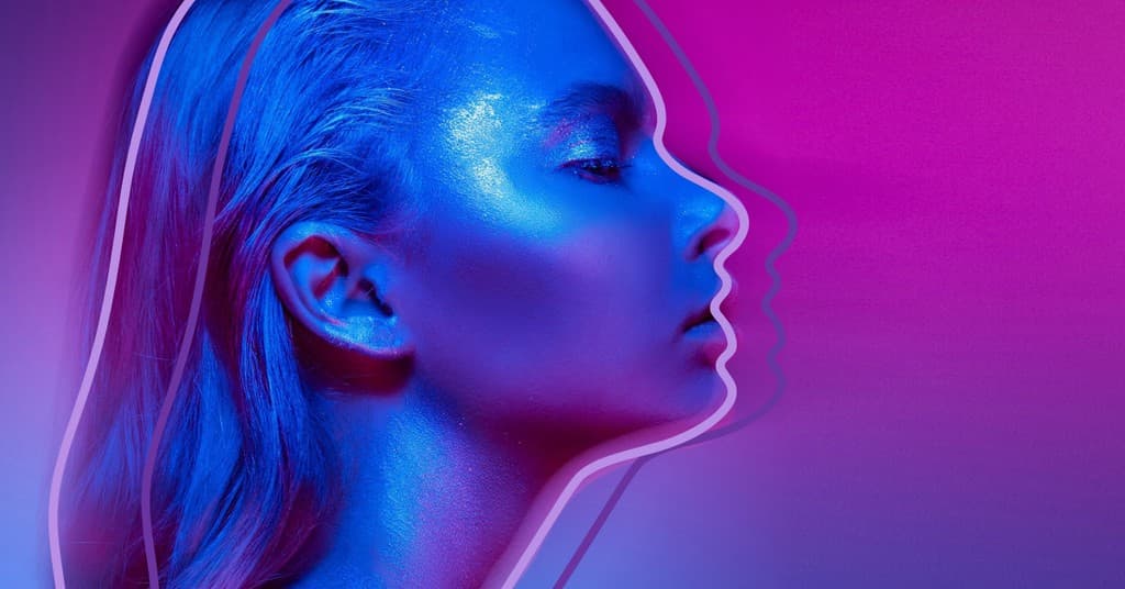 Metallic Blue Woman Lifestyle Responsive Landscape Responsive Landscape Art