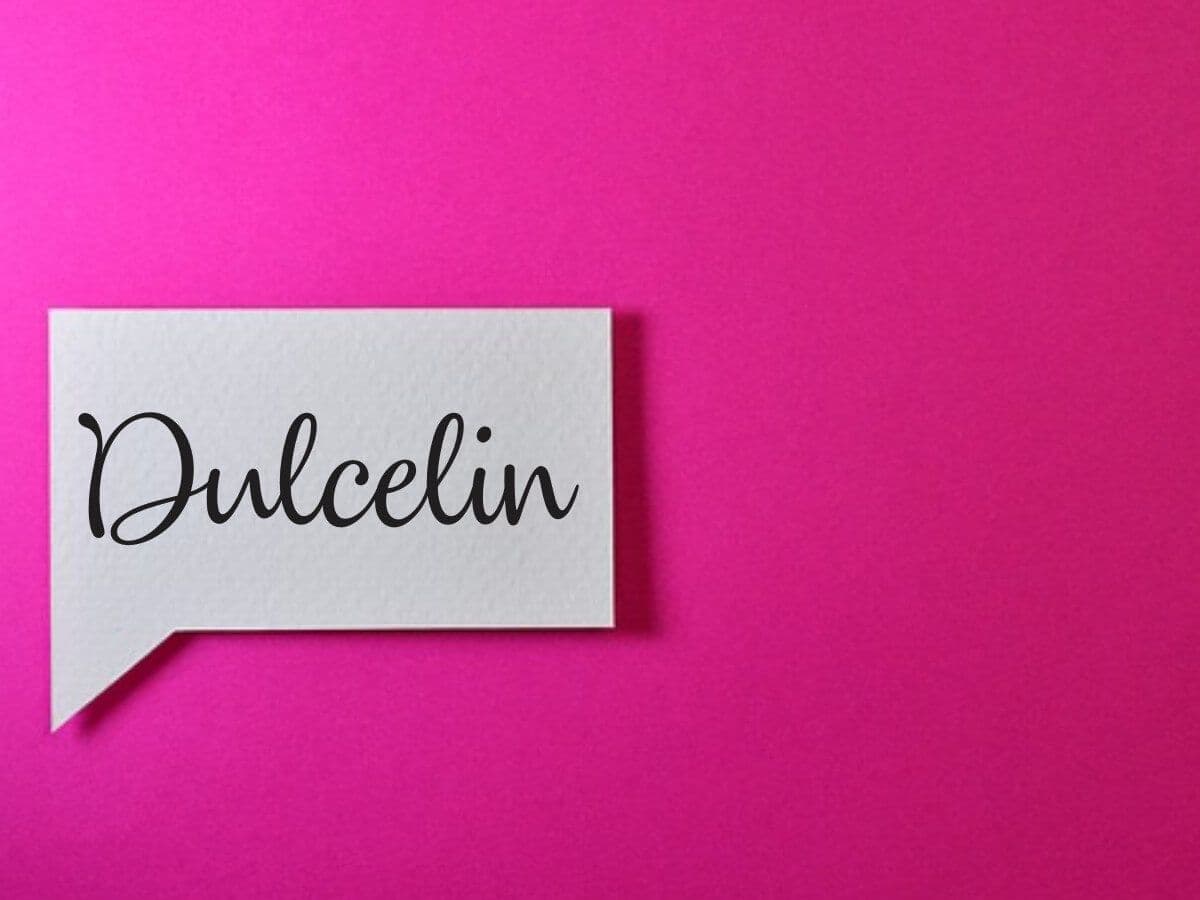 Dulcelin hand lettering typography